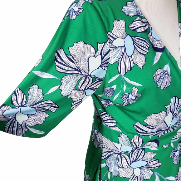 Vince Camuto size *Medium* Green Floral Stretchy Dress *Please Read* - Picture 3 of 9